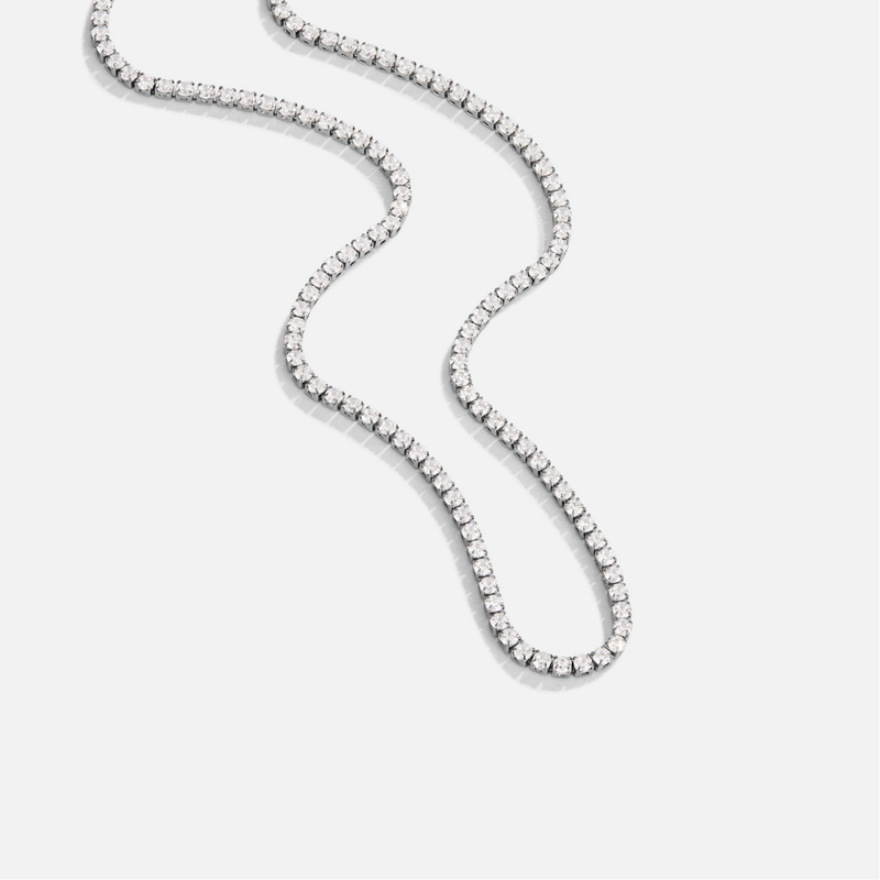 Marguerite – Collier doré avec mini médaillon