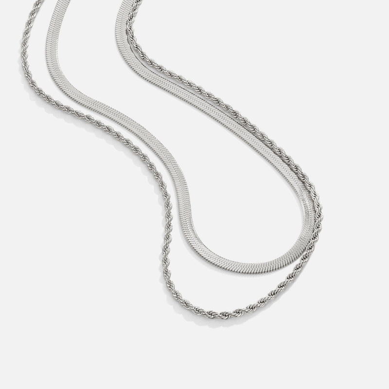 Sabine – Collier doré avec pendentif circulaire