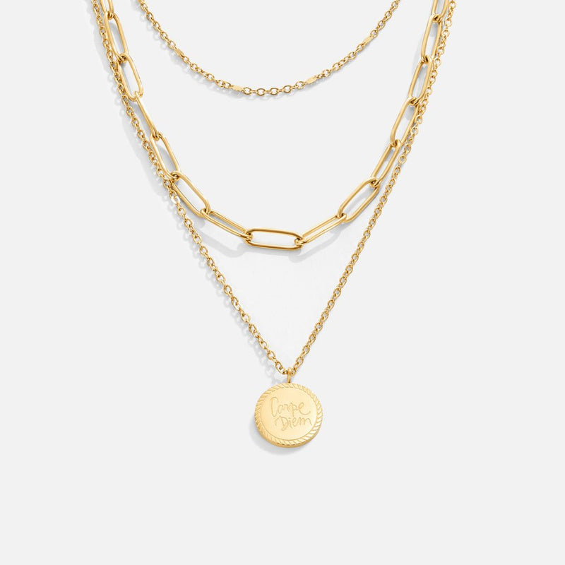 Léa – Un délicat collier multirangs en or aux lignes élégantes